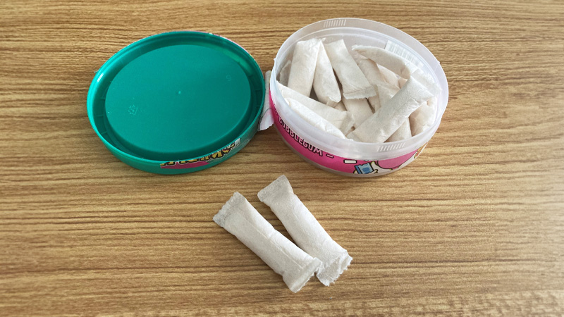 piccoli sacchettini bianchi